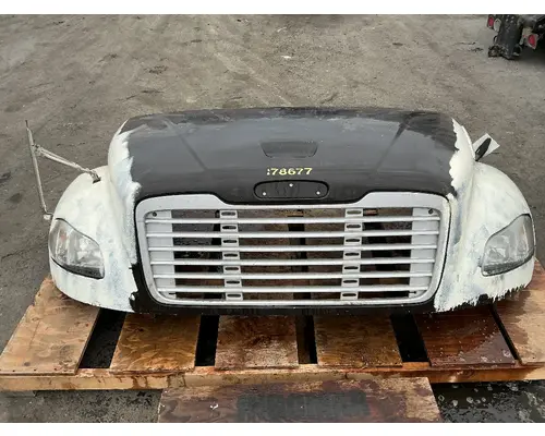 FREIGHTLINER M2 106 Hood