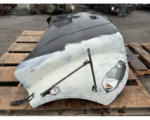 FREIGHTLINER M2 106 Hood