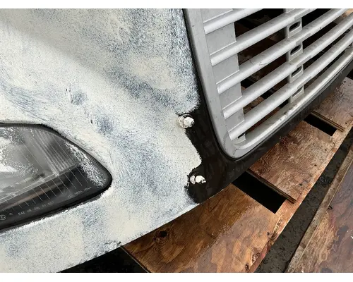 FREIGHTLINER M2 106 Hood