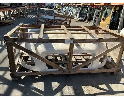 FREIGHTLINER M2 106 Hood