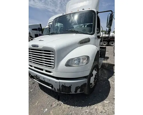 FREIGHTLINER M2 106 Hood