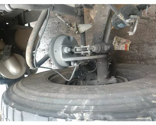 FREIGHTLINER M2 106 Hub