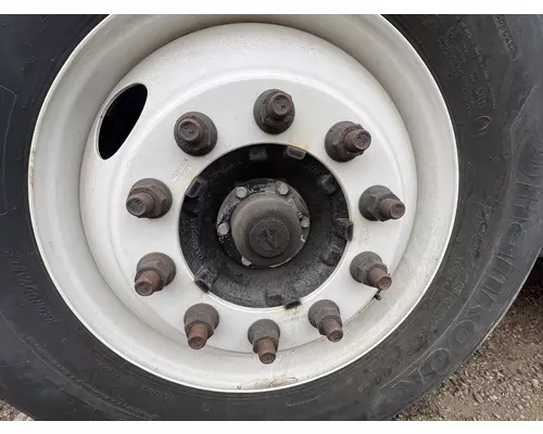 FREIGHTLINER M2 106 Hub