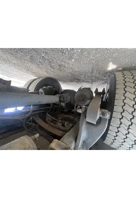 FREIGHTLINER M2 106 Hub