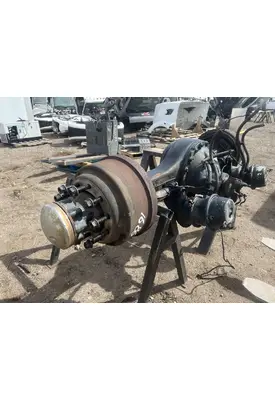 FREIGHTLINER M2 106 Hub