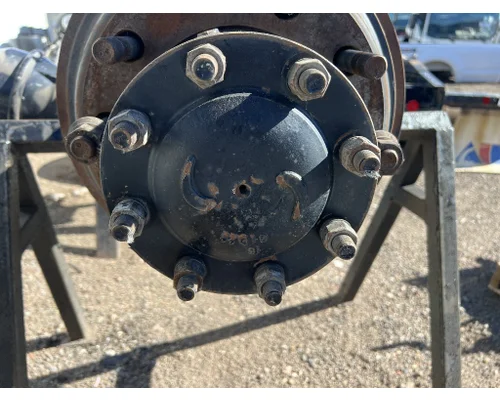 FREIGHTLINER M2 106 Hub