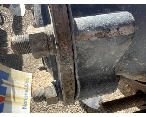 FREIGHTLINER M2 106 Hub