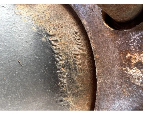 FREIGHTLINER M2 106 Hub