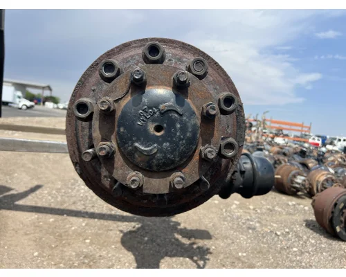 FREIGHTLINER M2 106 Hub