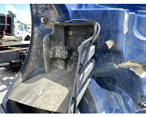 FREIGHTLINER M2 106 Inner Fender