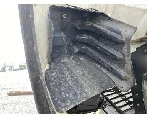 FREIGHTLINER M2 106 Inner Fender