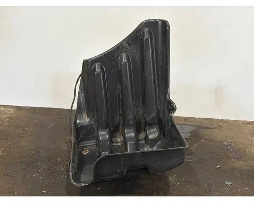 FREIGHTLINER M2-106 Inner Fender
