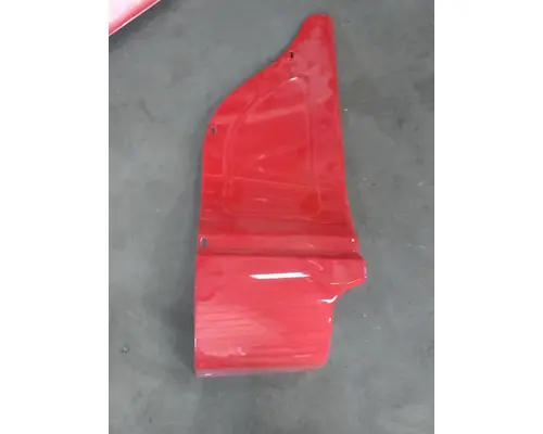 FREIGHTLINER M2-106 Inner Fender