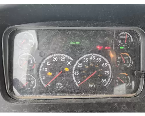 FREIGHTLINER M2 106 Instrument Cluster