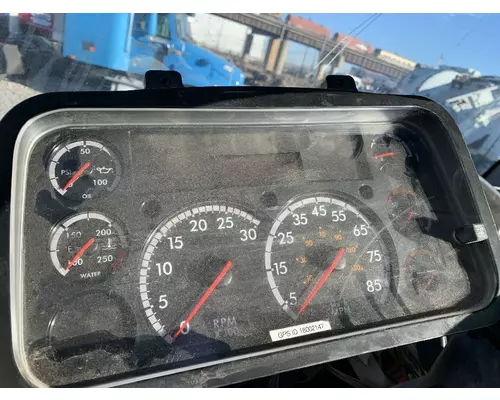 FREIGHTLINER M2 106 Instrument Cluster