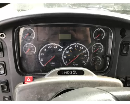 FREIGHTLINER M2-106 Instrument Cluster