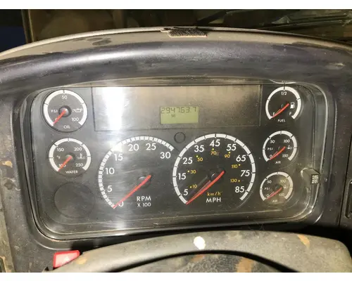 FREIGHTLINER M2-106 Instrument Cluster