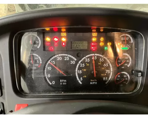 FREIGHTLINER M2-106 Instrument Cluster