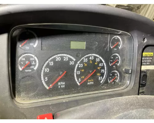 FREIGHTLINER M2-106 Instrument Cluster