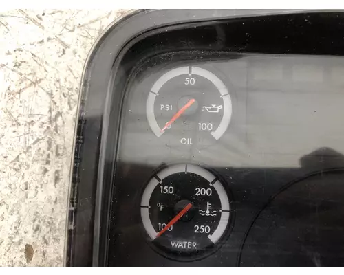 FREIGHTLINER M2-106 Instrument Cluster