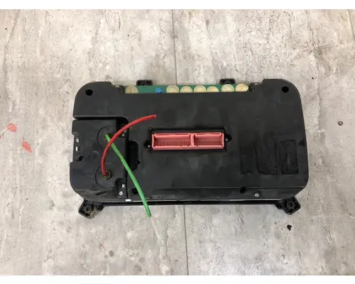 FREIGHTLINER M2-106 Instrument Cluster