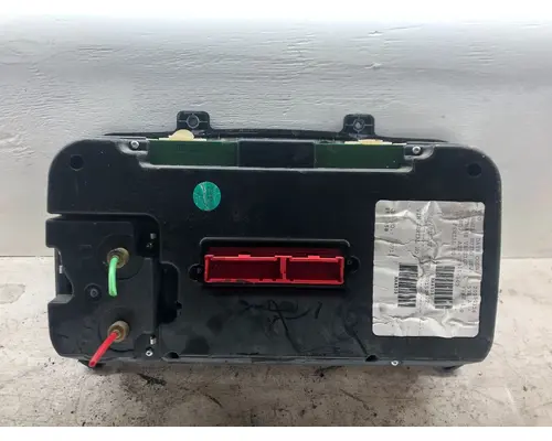 FREIGHTLINER M2-106 Instrument Cluster