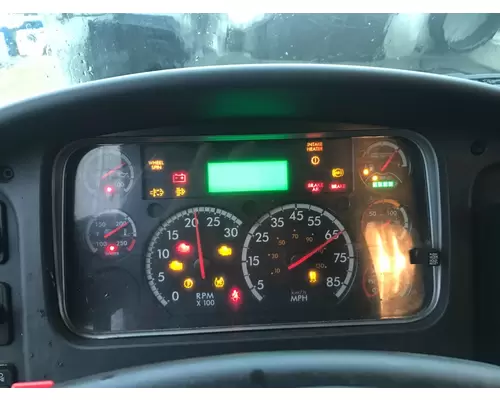 FREIGHTLINER M2-106 Instrument Cluster