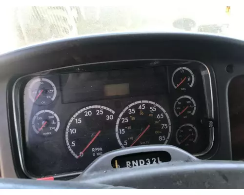 FREIGHTLINER M2-106 Instrument Cluster