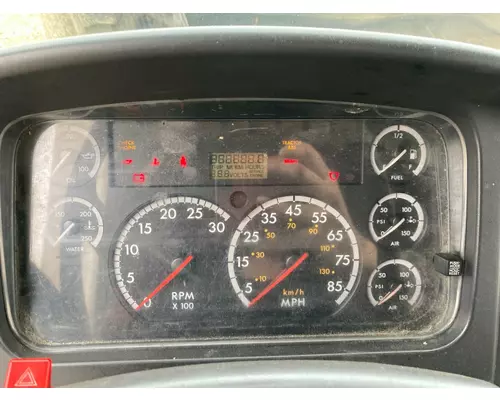 FREIGHTLINER M2-106 Instrument Cluster