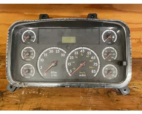 FREIGHTLINER M2 106 Instrument Cluster