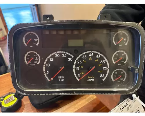 FREIGHTLINER M2 106 Instrument Cluster