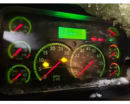 FREIGHTLINER M2 106 Instrument Cluster