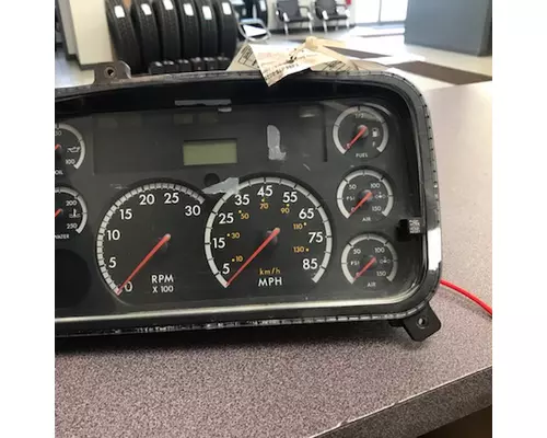 FREIGHTLINER M2 106 Instrument Cluster