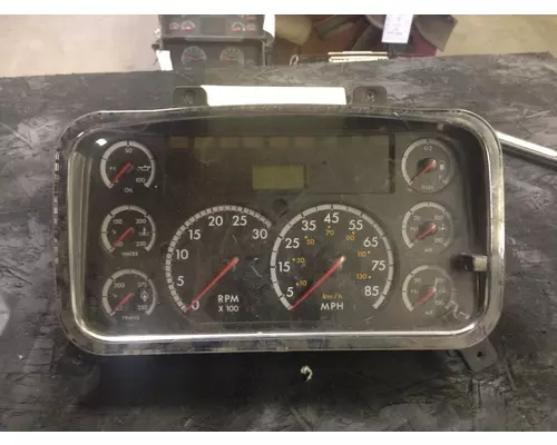 FREIGHTLINER M2-106 Instrument Cluster