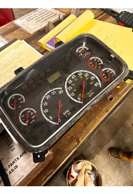 FREIGHTLINER M2 106 Instrument Cluster