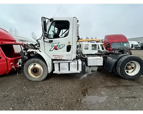 FREIGHTLINER M2-106 Instrument Cluster