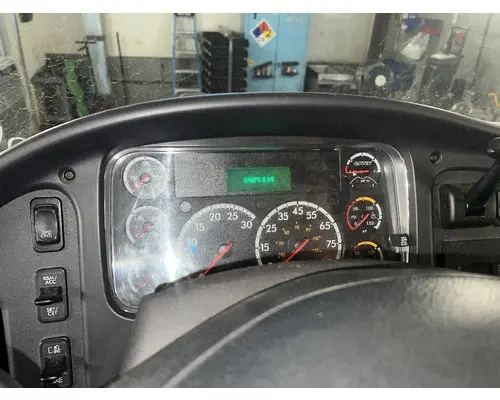 FREIGHTLINER M2 106 Instrument Cluster