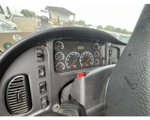 FREIGHTLINER M2 106 Instrument Cluster