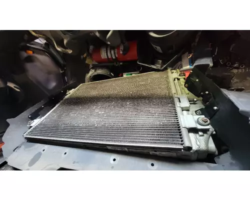 FREIGHTLINER M2 106 Intercooler