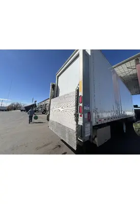 FREIGHTLINER M2 106 Liftgate