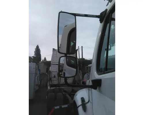 FREIGHTLINER M2 106 MIRROR ASSEMBLY CABDOOR
