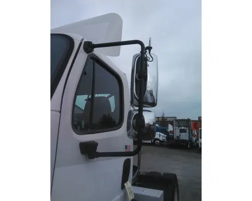 FREIGHTLINER M2 106 MIRROR ASSEMBLY CABDOOR