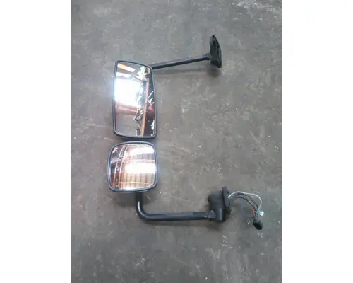 FREIGHTLINER M2 106 MIRROR ASSEMBLY CABDOOR