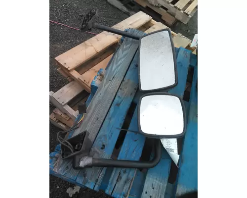 FREIGHTLINER M2 106 MIRROR ASSEMBLY CABDOOR