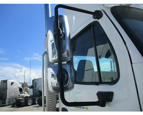 FREIGHTLINER M2 106 MIRROR ASSEMBLY CABDOOR