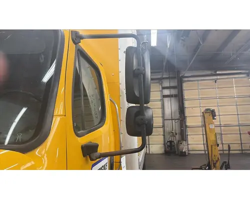 FREIGHTLINER M2 106 MIRROR ASSEMBLY CABDOOR