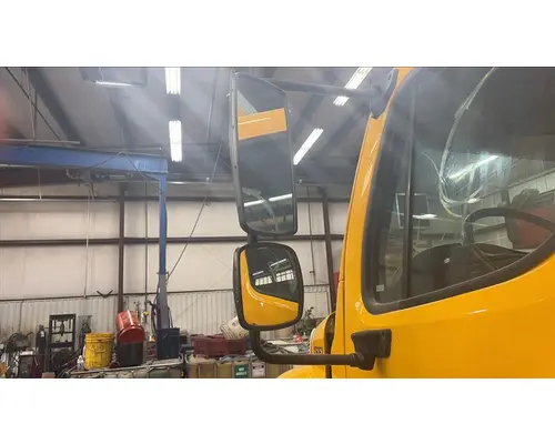 FREIGHTLINER M2 106 MIRROR ASSEMBLY CABDOOR