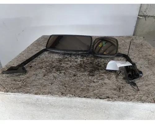 FREIGHTLINER M2 106 MIRROR ASSEMBLY CABDOOR
