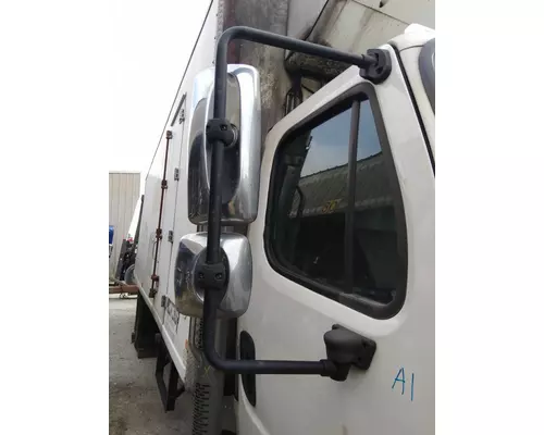 FREIGHTLINER M2 106 MIRROR ASSEMBLY CABDOOR