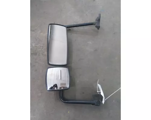 FREIGHTLINER M2 106 MIRROR ASSEMBLY CABDOOR